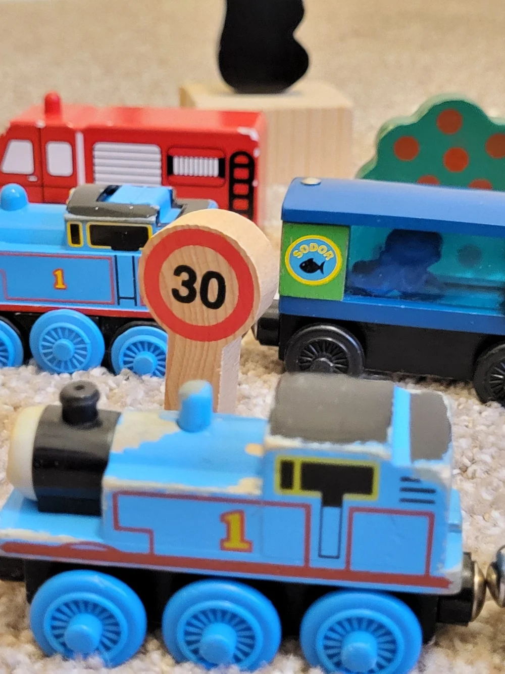 Thomas The Tank And Friends 30 Pieces